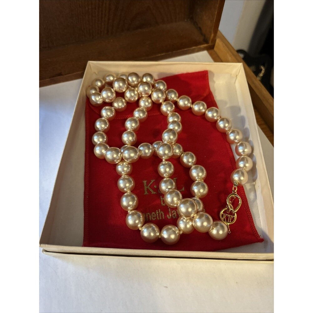 KJL KENNETH Jay LANE Faux Knotted Pearl 23 Karat Gold Plated Signature Necklace